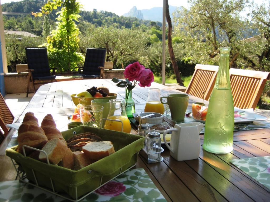 La Serenade Buis-les-Baronnies Exteriér fotografie